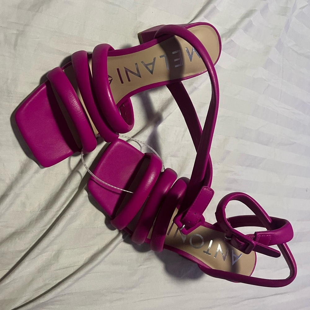 Antonio Melani 6M All Leather Purple Natessa Puff Strap Courts